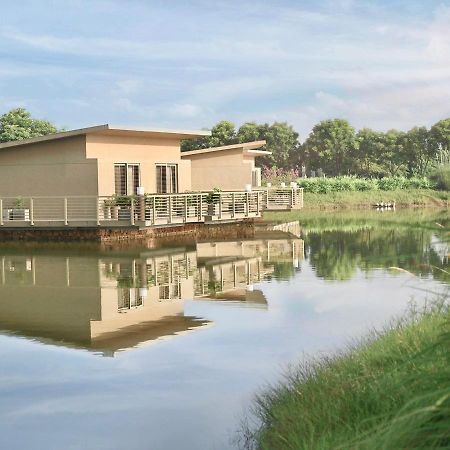 Chor Warodra Life At Repose- Lake Villas Resort & Club מראה חיצוני תמונה